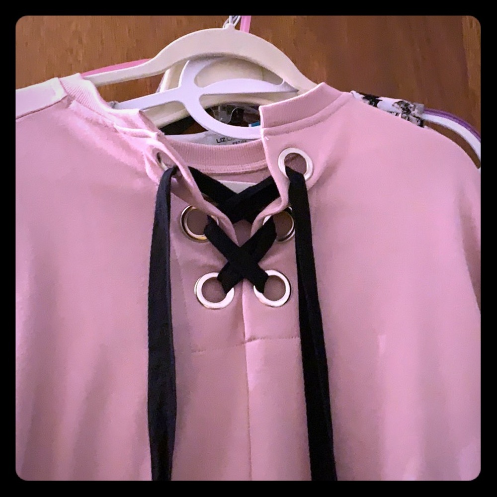 Women’s sweatshirt